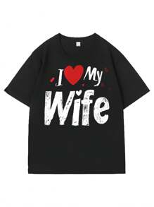 Ladies Casual Short-Sleeved Blouse, Black T-Shirt, White Capital Words "I", "My" And "Wife", Red Heart Pattern In The Middle, Small Red Hearts On Both Sides Of The Heart And Small White Heart Decoration, The Overall Style Is Simple And Love Theme