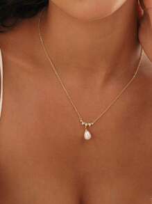 1 件 14K 镀金优雅仿珍珠吊坠项链，三叶草锆石吊坠项链，适合女性、女孩、办公室、日常佩戴、婚礼佩戴，是送给爱人和朋友的绝佳礼物