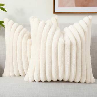 Dekorative Kissenbezüge aus kuscheliger, samtiger Kunstfell mit Streifenmuster, Samtkissenbezüge für Sofa und Couch
