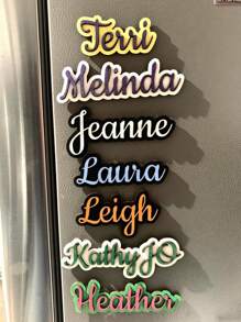 Imán personalizado para nevera | Decoración para nevera | Imanes de colores | Etiqueta con nombre | Etiqueta con nombre para nevera | Etiqueta de tareas | Tareas | Imán con nombre | Imán para taquilla, multifuncional, duradero, ornamental, reutilizable, exquisito, elegante, de alta calidad, colorido, moderno, personalizado, único, regalo ideal para él, regalo ideal para ella, novio, papá, novia, mamá, familia, amigos, sala de té, hogar, jardín, oficina, para aniversarios, para el Día de San Valentín, para el Día de la Madre, para cumpleaños, para el Día del Padre, para graduaciones, para bodas, para inauguración de casa