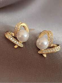 1 Pair Unique Design Elegant Heart Shape Pearl Stud Earrings, Delicate And Versatile, Women Accessories
