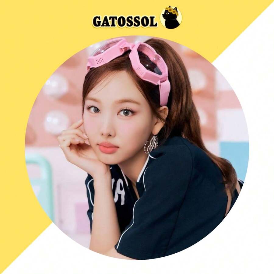 TWICE - BOTTON 4.5 Cm - ONCE KPOP - IDOL - KOREAN - Bottom Button - Button - Brooch Pin - Buttons - Button - Pin - Botum BOTTONS - B11- SINGLE BUTTON - View 1