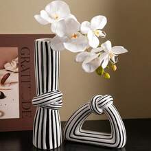 时尚条纹花瓶摆件，创意结状陶瓷装饰摆件客厅卧室装饰摆件新居新年圣诞礼物（无花） - 白色和黑色 - 查看 3