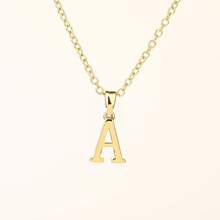 1 件优雅法式简约镂空字母设计 A-Z 项链，铜镀金字母吊坠锁骨链，精致百搭的日常佩戴礼物