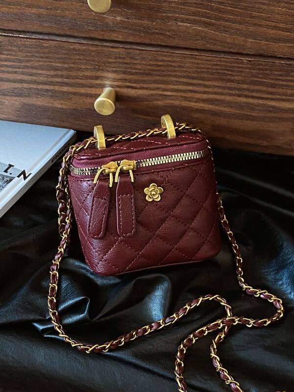 Mini Luxury Women's Square Shoulder Bag, Embroidered Quilted Box Design, Flap Cover, Adjustable Chain Strap, Suitable For Dates, Afternoon Tea, Vacation, Casual, Shopping, Coin Purse, New Style Women Handbag