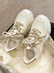 2025 New Korean Style Women Versatile Thick Sole Casual Lace-Up Breathable Sneakers