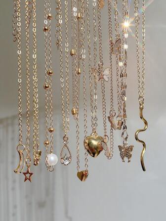 17KM 9pcs/Set Elegant Vintage Heart, Butterfly, Faux Pearl, Rhinestone, Teardrop, Star, Moon Hollow Design Multi-Layer Necklace Set, Suitable For Holiday, Party, Date, Daily Wear As Gift