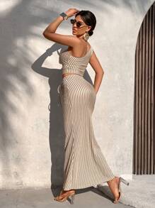 AIJ Amarilo 女士夏季休闲条纹单肩荷叶边露脐上衣和荷叶边鱼尾裙两件套（随机印花）