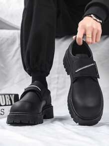 أحذية أكسفورد الكلاسيكية السوداء الكاجوال للرجال، عصرية، قابلة للتنفس، خفيفة الوزن، متعددة الاستخدامات، مناسبة لجميع المواسم