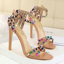 Sandalias gladiador sexy - Remaches metálicos y deslumbrante tacón de 12 cm (Edición de pasarela) - Negro - Ver 4