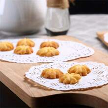 140 Pieces Of Lace Paper Shape, Oil Absorbent Paper Mat, Lace, Fried Snack Cake, Flower Bottom Paper, Baking Paper, Food Mat, Pizza Paper, Cake Mat, Square, Oval, Round Three Shapes Are Available