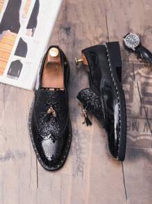 Pointed Toe Slip-On Leather Shoes, Korean British Style Fashion Casual Business Dress Loafers, Tassels Breathable Oxfords, Low-Top Designer Dress Shoes - Black - View 9