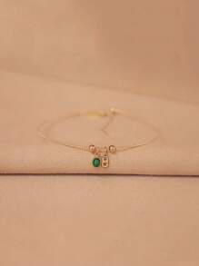 1 pièce Bracelet jonc en argent chanceux avec le caractère chinois "Da Ji" décoré de zircone cubique vert émeraude en argent sterling 925. Polyvalent pour un port quotidien et une soirée, cadeau de luxe unique pour elle, bijoux de créateur