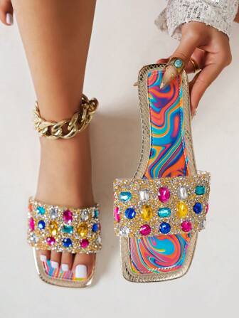 夏季彩色水钻装饰女士平底凉鞋，舒适休闲露趾拖鞋，适合户外、海滩、派对的鞋子