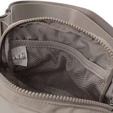 Nike Riñonera unisex NK AURA HM6120-009 2025