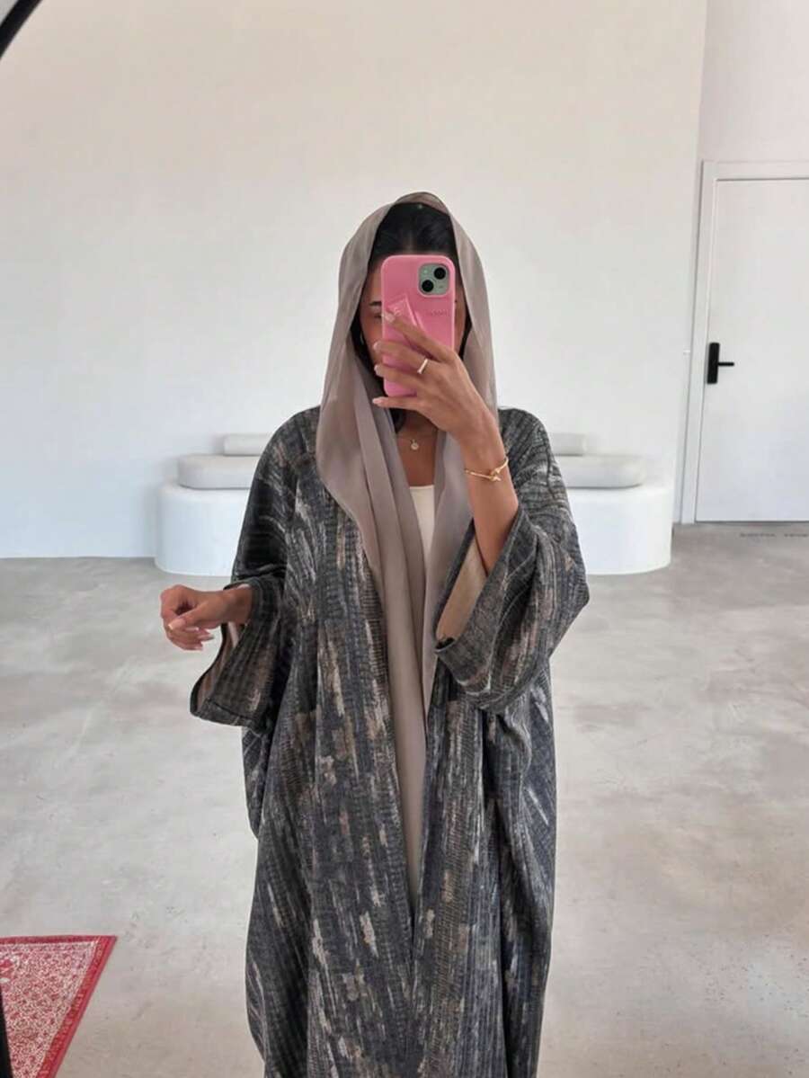 1 Stück leichte, atmungsaktive und weiche Abaya mit Batik-Muster, elegante Freizeitkleidung, offener Vorderseite Mantel/Schal, geeignet für den täglichen Gebrauch und Veranstaltungen (Kopftuch nicht enthalten) - Hellgrau - Übersicht 1