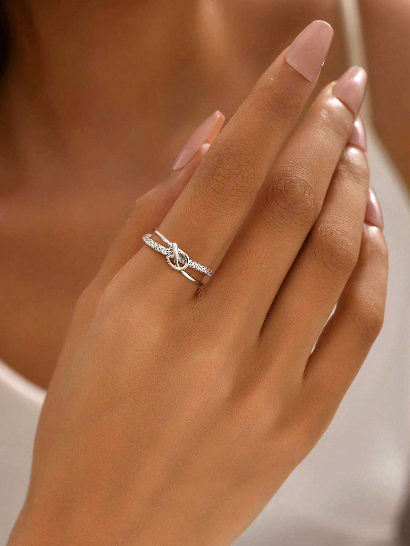 خاتم نسائي طبقتين من الفضة 925 – لامع وكلاسيكي بتص...