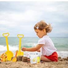 4/14 件沙滩玩具套装，可爱鸭子主题儿童沙滩玩具包括沙滩桶、铲子、动物沙模和喷壶，非常适合夏日海滩玩耍和水上乐趣 - 彩色 - 查看 3