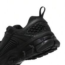 Nike 2024 Boys Junior VOMERO 5 (GS) Retro Sneakers, Low-Top HF6998-001