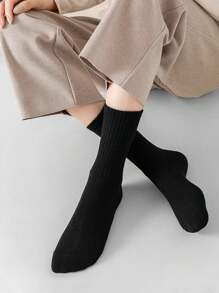 10 双黑白休闲运动风格中筒袜，简约、百搭、时尚，适合女性，春秋季节 - 黑與白 - 查看 4