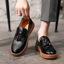 Men's Black Leather Loafers, Tasseled Decoration, Classic Minimalist Design, Slip-On, Comfortable & Breathable Casual Shoe, Suitable For Daily And Formal Occasions, Outsole