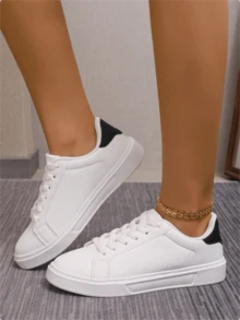 男女通用休闲运动鞋，尺码 36-45，防滑学生运动滑板鞋，四季百搭白鞋