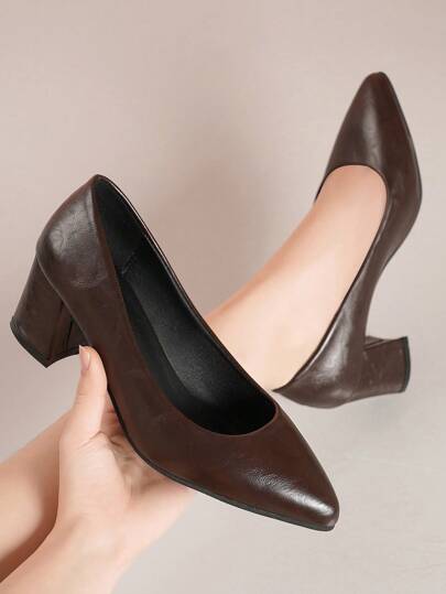 Plus Size Women's 2025 New Stylish Versatile Chunky Heel Anti-Slip Comfortable Solid Color Pumps