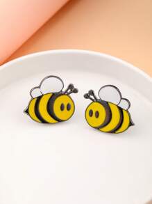 1pc Cute Bee Brooch, Couple Symmetrical Left And Right Decorative Pin For Jacket, Cardigan, Scarf, Clothing Accessory, Multiple Function Decoration, Backpack Accessory, Cartoon Brooch