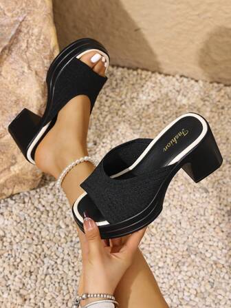 女士时尚经典 2025 新款户外休闲优雅欧美圆头坡跟厚底凉鞋