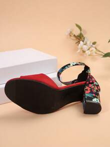 2025 春夏新款女士凉鞋，黑色系带露趾性感法式粗跟中跟踝带时尚百搭高跟鞋 - 紅色 - 查看 4