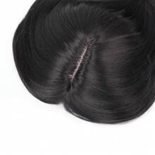 Pieza superior sintética con flequillo de cortina y raya al medio - Flequillo con clip invisible para cubrir el cabello ralo y línea del cabello, apariencia natural para peinado diario y aumento instantáneo de volumen, extensión de cabello con clip para mujeres