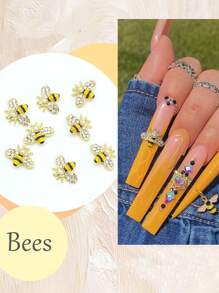 40 Pcs Gold Nail Charms Set With 20 Pcs Gold Alloy Bees & 20 Pcs Gold Butterflies For Women & Girls DIY Craft