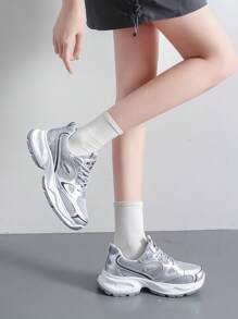 女士厚底厚底运动鞋 2025 新款夏季透气网眼跑步鞋，银色厚底休闲轻便网眼运动鞋 - 銀色 - 查看 7