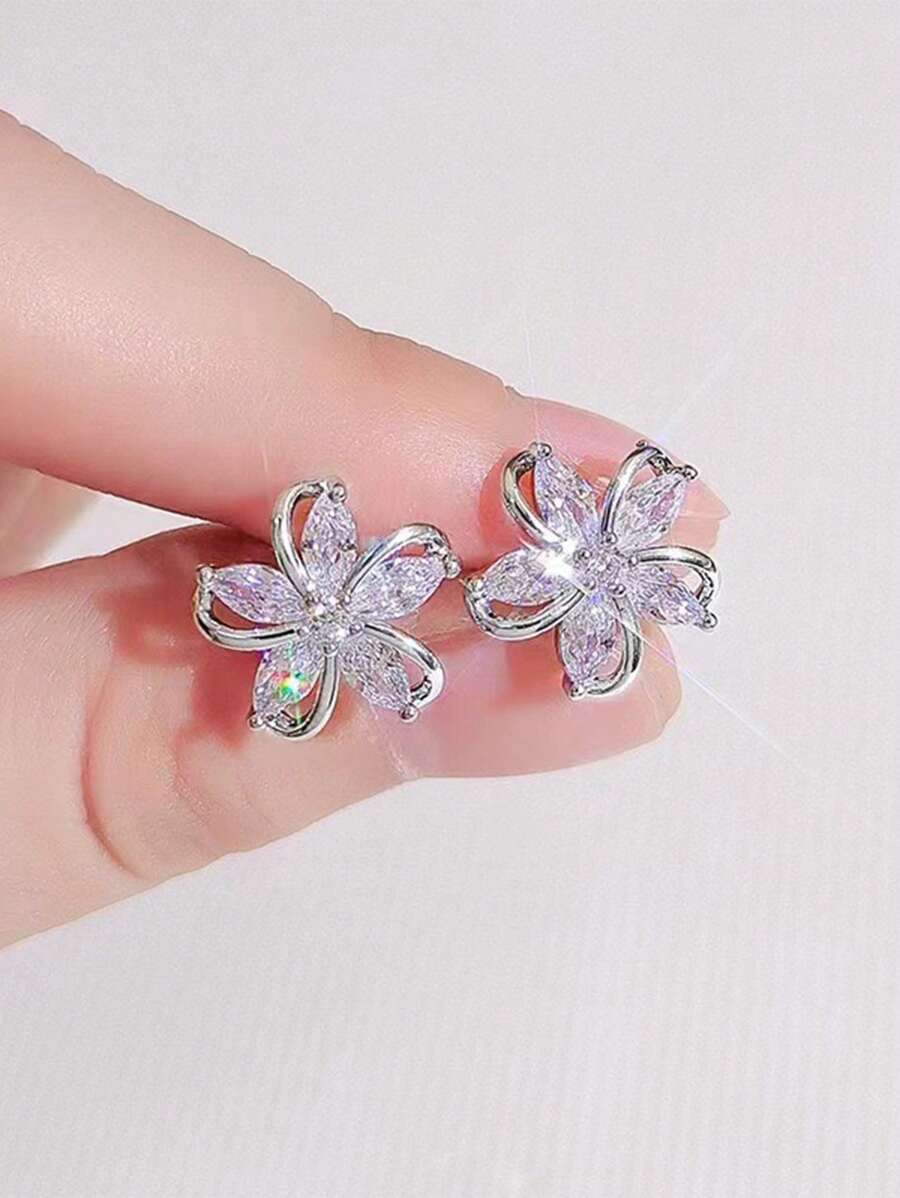 Small Flower Gold Plated Stud Earrings 2pcs Women CZ Crystal Stud Earrings Daily Wear Piercing Earrings Bridal Wedding Jewelry For Girl Wife Girlfriend Lover