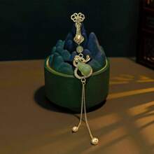 8pcs Chinese Style Zinc Alloy Qipao Decorations, Tassels Brooch, High-End Peony & Double Happiness Chinese Hanfu Accessories Dress Accessories Pin For Clothes Bag Charm School Office Accessories Shirts Jacket Jewelry Christmas Halloween Clothes Pin Funny Cute Teacher Gifts Costume Accessories Bag Charms