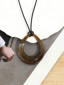 1件水滴形几何亚克力吊坠，配皮绳项链，手工染色亚克力材质，色差不影响佩戴 - 烏寬鉑色吊墜項鍊 - 查看 5