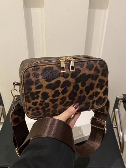 1 件黑色 PU 皮革双拉链豹纹时尚百搭休闲斜挎包，适合女性日常使用