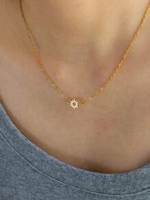 1 件精致太阳吊坠项链简约向日葵不锈钢链项链时尚珠宝配饰日常 - 太陽 - 查看 2