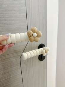 1pc Floral Door Handle Cover In Beige, Silent Anti-Collision Door Protector, Effectively Prevents Damage To Walls And Door Locks, Anti-Static Door Handle