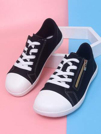 1 双儿童经典 PU 皮革一脚蹬鞋，厚防滑鞋底，柔软底部舒适休闲运动平底鞋