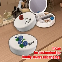 1 pieza Caja de almacenamiento de joyería personalizada con motivo floral y piedra natal, con nombre personalizado, caja redonda blanca que almacena anillos, collares, pendientes, regalo reflexivo para familia, amigos, pareja, mejor opción para el Día de San Valentín, boda, regreso a clases, lo personalizado lo hace único