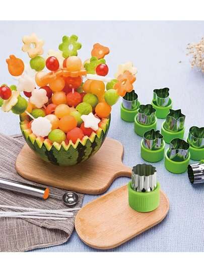 12 件蔬菜切刀套装、不锈钢饼干切刀、水果印章、巧克力切刀、蛋糕装饰器、沙拉制作器、烘焙工具、厨房小工具、炊具配件（每套附带 1 根脱模棒）