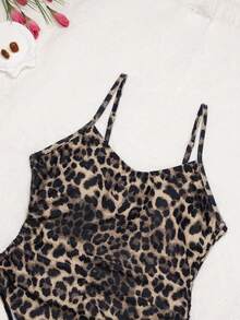 2026新款女士时尚性感连体泳衣，豹纹印花，细肩带，侧系带设计，适合夏季度假和海滩度假。