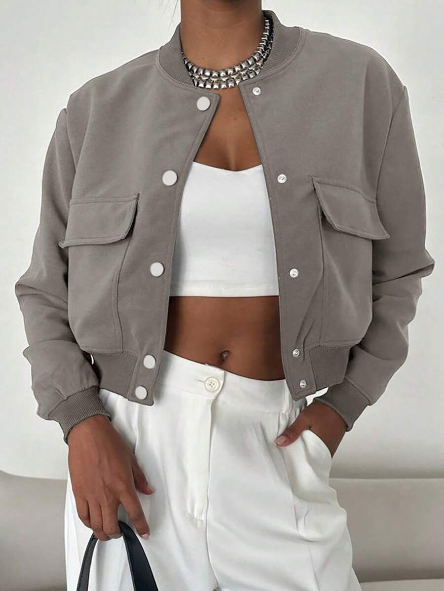 Apperloth A 90s Streetwear Grey Flap Pocket Snap Button Front Baseball Collar Loose Fit Oversize Bomber Jacket Coats - 深灰色 - 查看 1