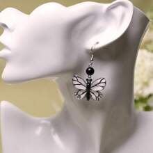 1 件蝴蝶形树脂材质女士时尚耳环套装，适合日常佩戴 - 蝴蝶型 - 查看 3