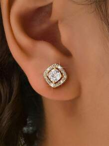 1 Pair Square Gold Zirconia Stud Earrings, Suitable For Women And Girls, Can Be Used As Wedding Or Date Gifts - Gold - View 3