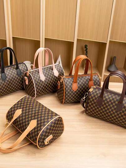 حقيبة كروس بتصميم الفراشة للنساء، حقيبة كتف صغيرة متعددة الوظائف بتصميم وسادة مربعة