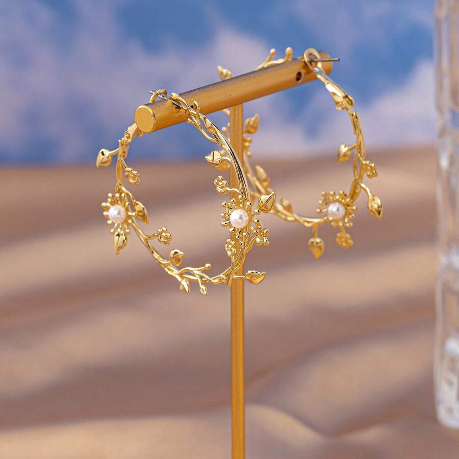 波西米亚风时尚耳环，简约叶子和仿珍珠环状耳环，镀金女士珠宝，适合晚装和休闲装 - 簡約葉花人造珍珠圓環耳環 - 查看 1