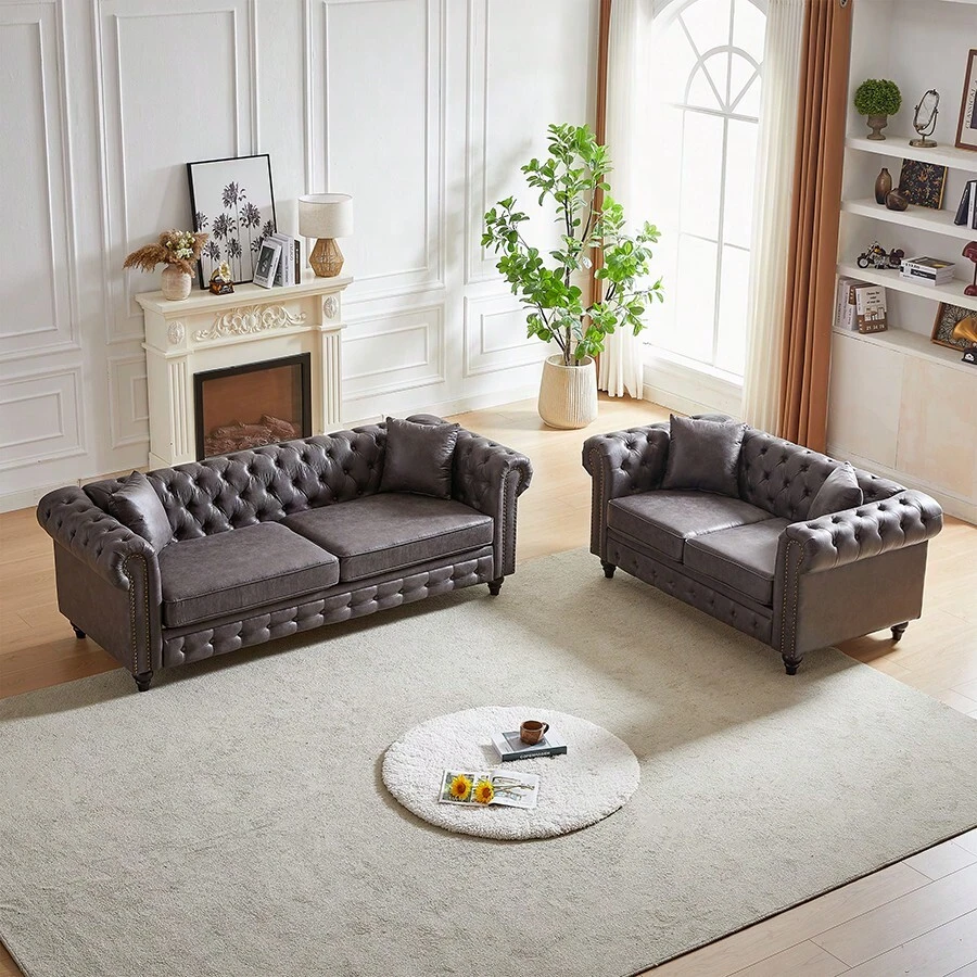 Button Tufted 3 Seats / 2 Seats Combo Sofa Couch With Nailhead Trim&Roll Armrest, Modern Living Room Sofa Set With Solid Wood Frame, Upholstered Mid Century Modern Couch With Wooden Legs, Chesterfield Sofa With 4 Cushions For Living Room, Apartment & Office Furniture - 灰色 - 查看 1