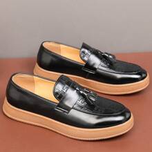 Men's Black Leather Loafers, Tasseled Decoration, Classic Minimalist Design, Slip-On, Comfortable & Breathable Casual Shoe, Suitable For Daily And Formal Occasions, Outsole